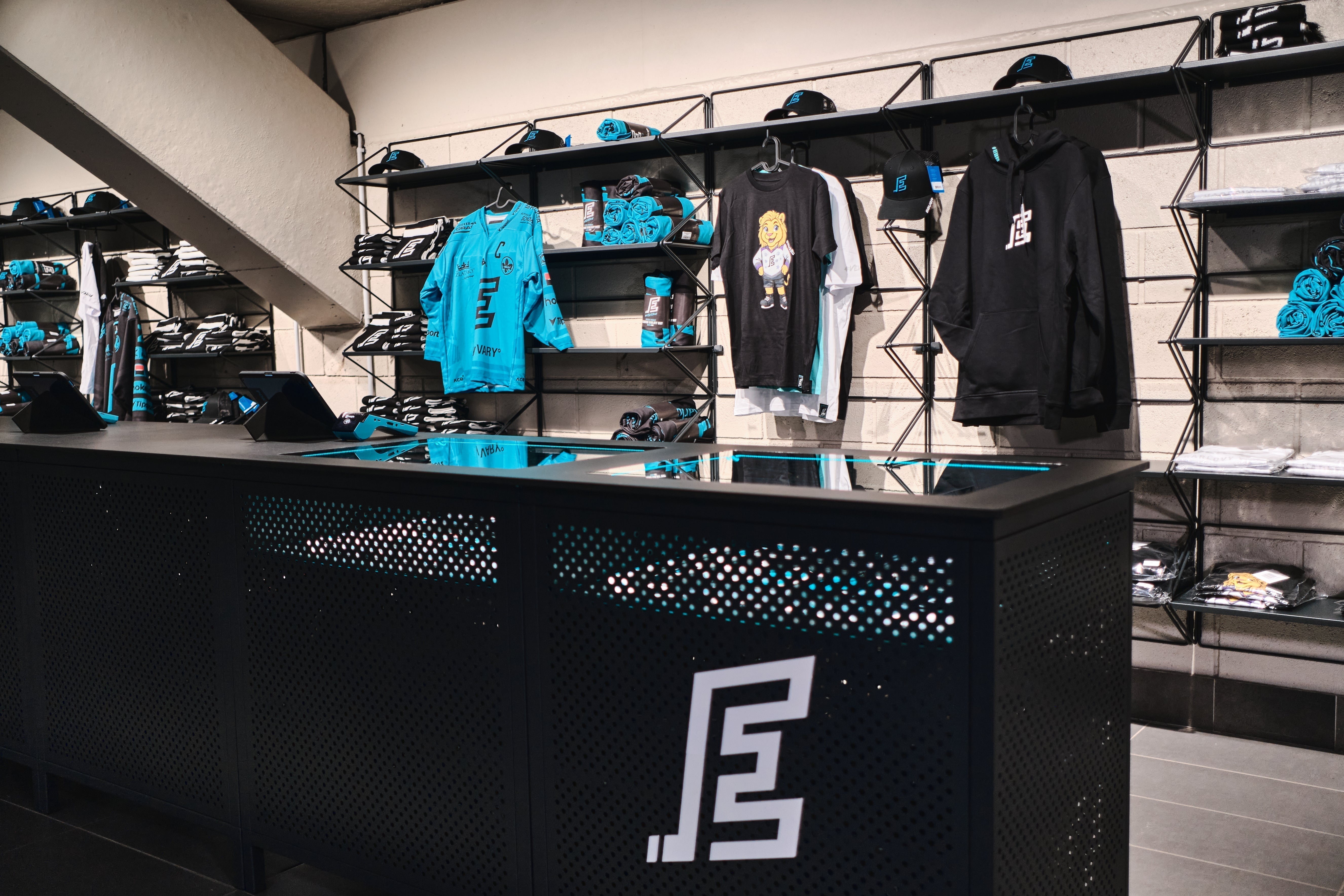 Když se propojí vrcholový sport s designem. Stylový fanshop HC Energie Karlovy Vary