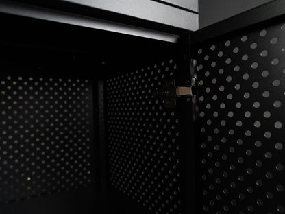 Designová kovová skříň s límcem #4010